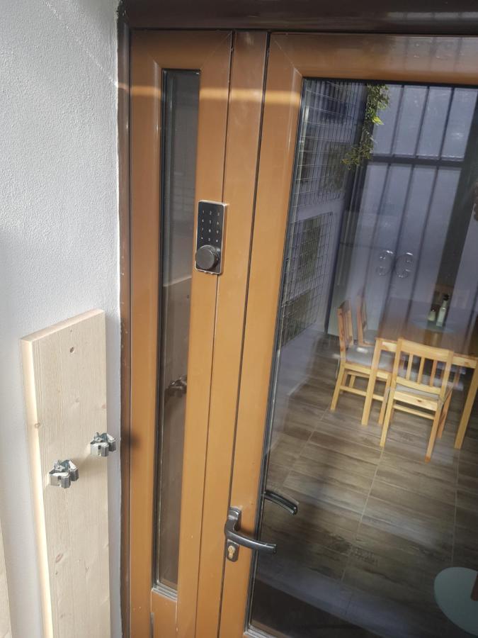 Piata Sfatului Brassai Plus - Annastasia'S Studio Braşov Eksteriør billede